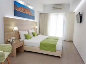 Astra Village Apartments & Suites  Херсониссос